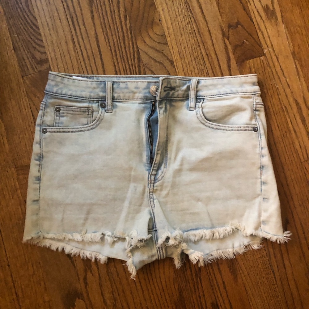 NWOT American Eagle jean shorts
